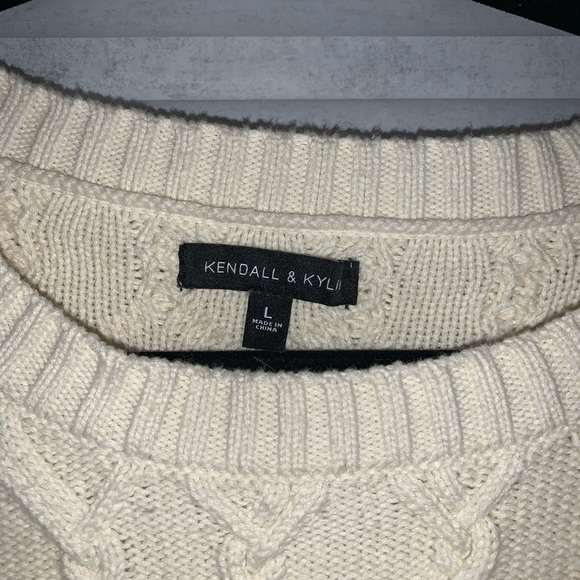 Pacsun (Kendall & Kylie) Cropped Sweater - Picture 5 of 5